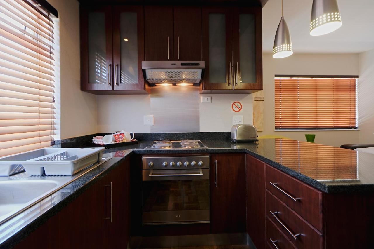 פורט אליזבת' 10 On Cape Self Catering Apartments מראה חיצוני תמונה
