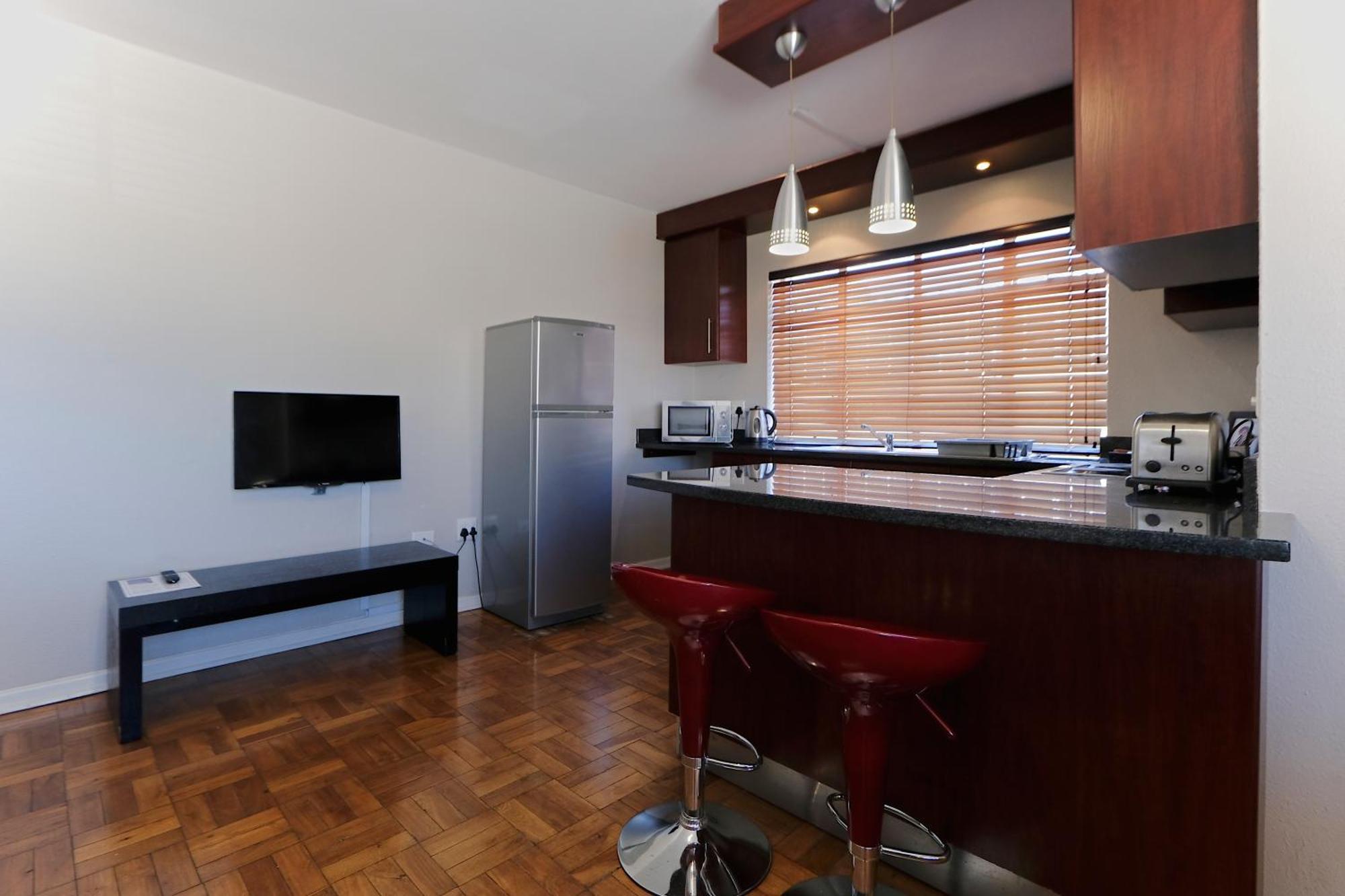 פורט אליזבת' 10 On Cape Self Catering Apartments חדר תמונה